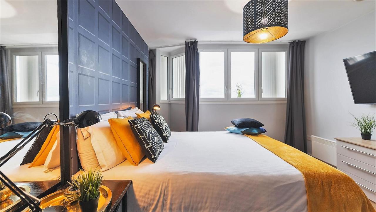 Luxury 9Ine Broad Street Apartments, Beautiful City View, Public Parking, 伯明翰 外观 照片
